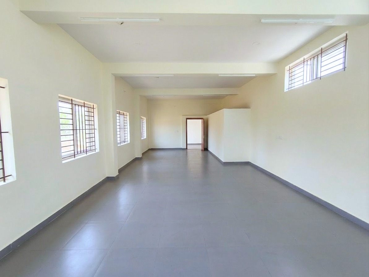 A 541 sq ft first-floor commercial hall on NRT Main Road, Theni